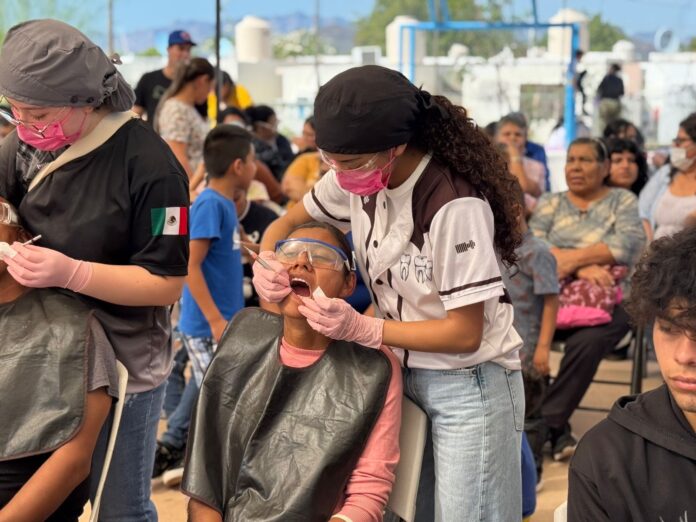 #Guaymas Benefician a familias de Ocotillo 2 con Jornada de Odontología; evento que realizó el Ayuntamiento de Guaymas a través de Desarrollo Social y Salud Pública Municipal en coordinación con Somos Odonto de UVM campus Hermosillo.