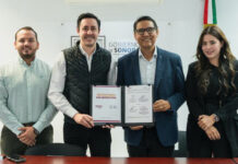 Firman convenio para implementar el programa “Techos Solares para el Bienestar”