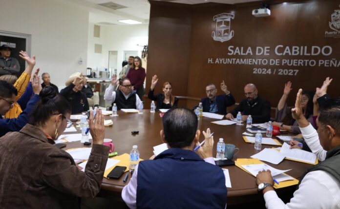 #PuertoPeñasco Donarán terreno al Magisterio, en Puerto Peñasco; así lo autorizó ayer el Cabildo, aprobándose ademas lineamientos estratégicos para el desarrollo municipal.