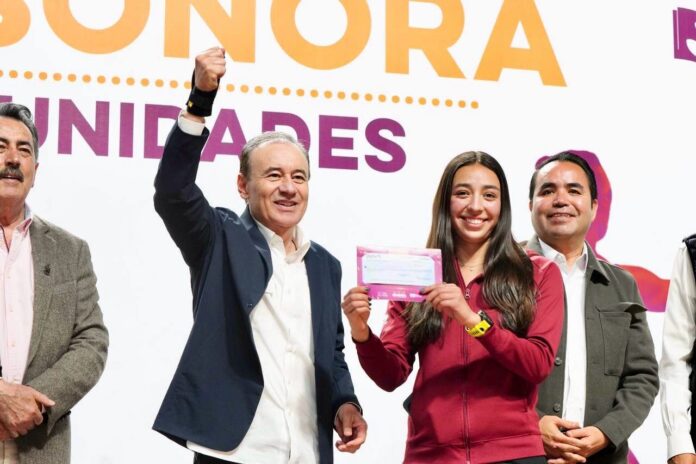 Alfonso Durazo reconoce y fortalece a atletas sonorenses con 540 becas; como parte de su compromiso con la juventud sonorense y el impulso al deporte.