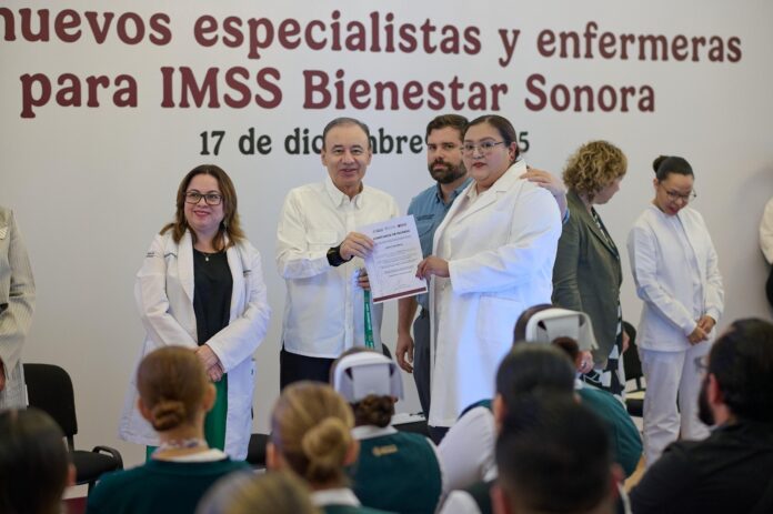 Con respaldo del Gobierno de México, Sonora suma 125 médicas, médicos especialistas y enfermeras a sistema IMSS Bienestar; el mandatario estatal destacó que, en coordinación con la presidenta Claudia Sheinbaum Pardo, se impulsan acciones contundentes para garantizar el acceso universal y gratuito a los servicios de salud, con atención digna para todas las familias.