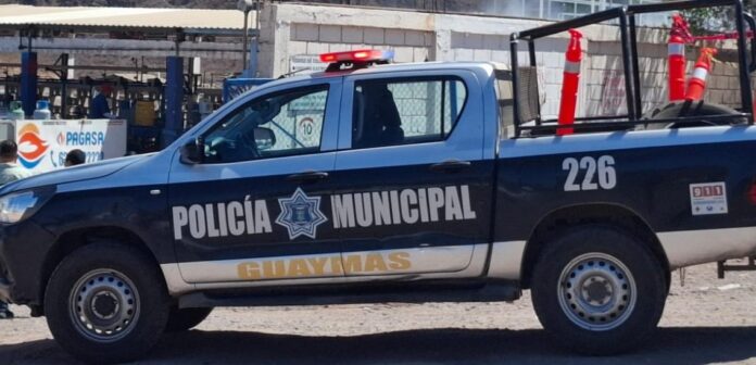 #Guaymas Manda a trabajador a que le compre cerveza, y ya no regresó; vecino de la colonia ‘Centenario’ quería seguir celebrando la Navidad, pero ‘le ganaron’ con 500 pesos.