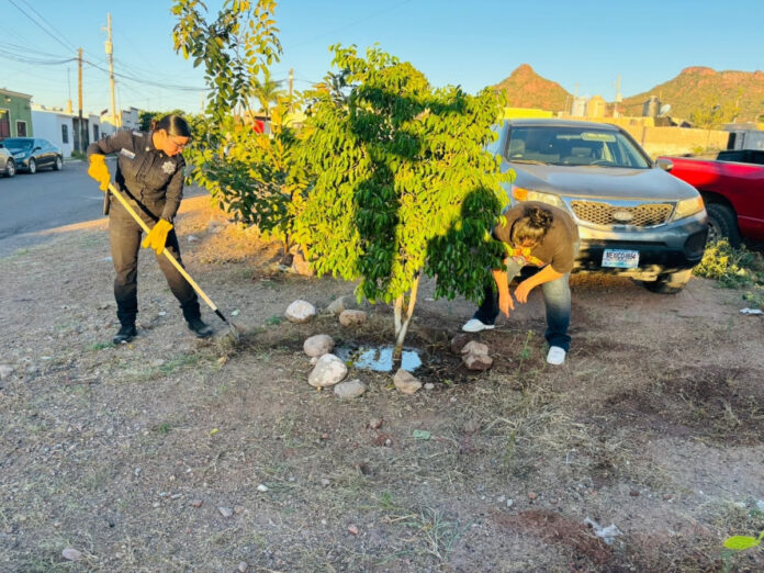 #Guaymas Colaboran familias de Guaymas en la generación de entornos seguros; la Secretaría de Seguridad y Protección Ciudadana de Sonora impulsa la construcción de la paz que impulsa.