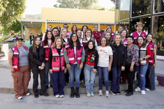 #Hermosillo Impulsan la economía familiar el Bazar Navideño 2025; más de cinco mil personas se beneficiaron y se celebraron 21 matrimonios.