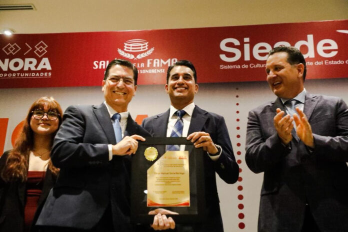 Reconocen a grandes luminarias que han puesto en alto al deporte sonorense; distinguen a 16 personajes en la ceremonia 2025 del Salón de la Fama del Deportista Sonorense y Premio Estatal del Deporte.