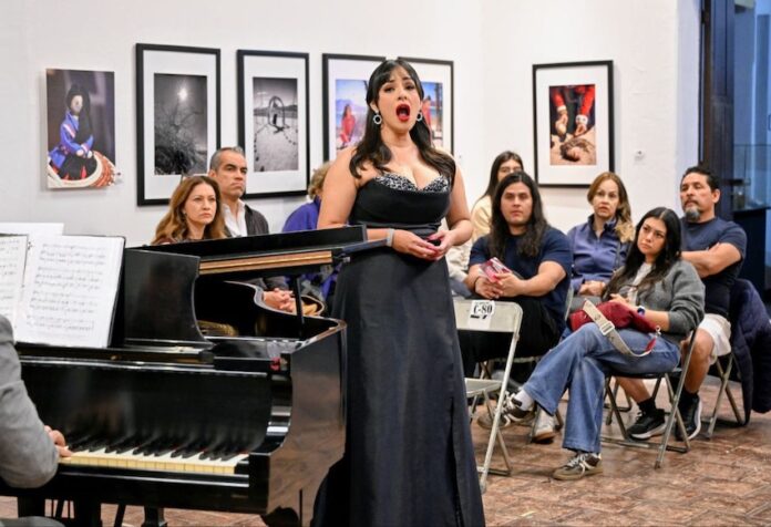 Mujeres del bel canto destacan en la 41 edición del FAOT; con íntimas y potentes presentaciones que atrajeron y cautivaron la atención de todas y todos los visitantes en Álamos.