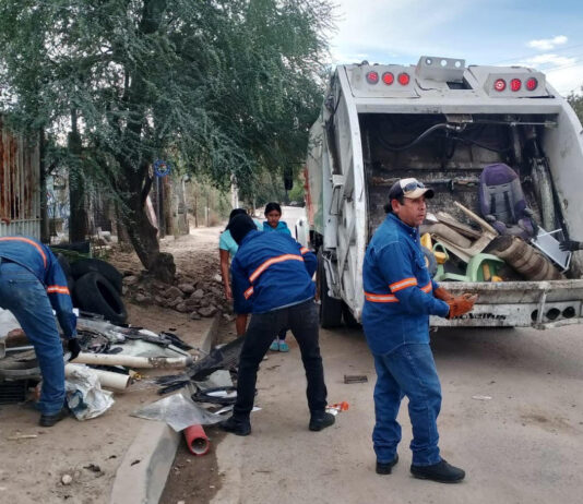 Realiza Ayuntamiento jornada de descacharre en la colonia Laura Alicia Frías