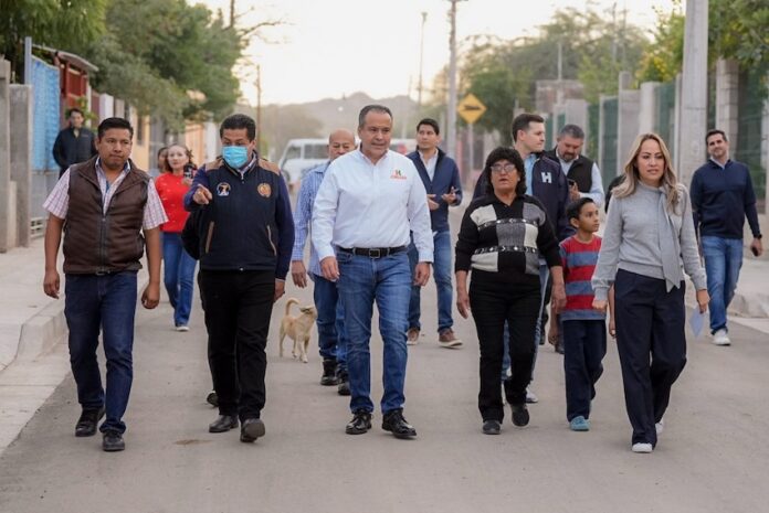 Entrega Toño Astiazarán pavimentación en Calle 12 de la colonia Nueva Esperanza; la obra impactará a familias de la colonia Nueva Esperanza y Arcoíris que diariamente transitan dicho tramo.