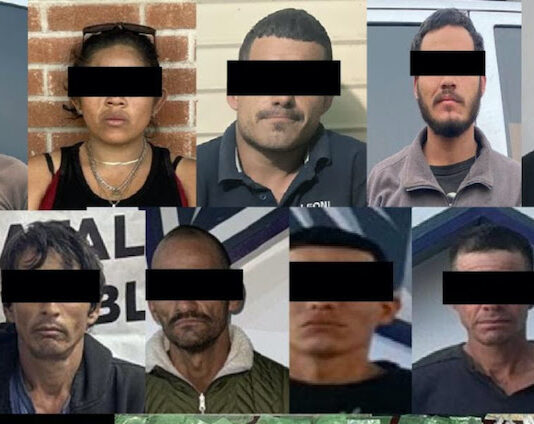Aseguran armas, vehículos y droga; 21 detenidos