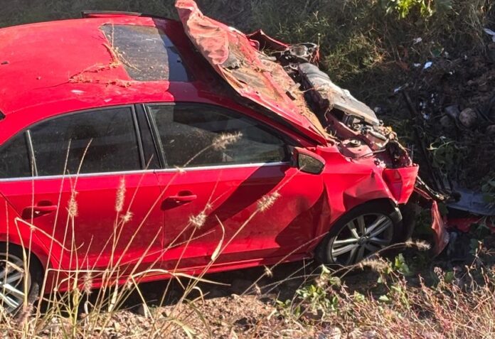 Identifican a automovilista fallecido en trágico accidente en el Libramiento; impactó su carro contra un caballo y luego cayó a un canal de desagüe, cerca de la Piedra Volada.