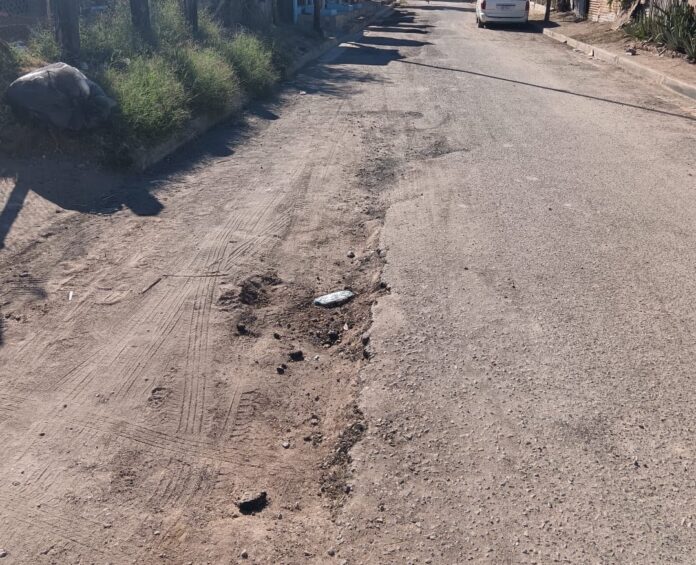 #Empalme Ajutarán a constructora que dejó un ‘cochinero’ en obra de drenaje; a solicitud de vecinos que se han visto afectados y ante las evidencias que se tienen.