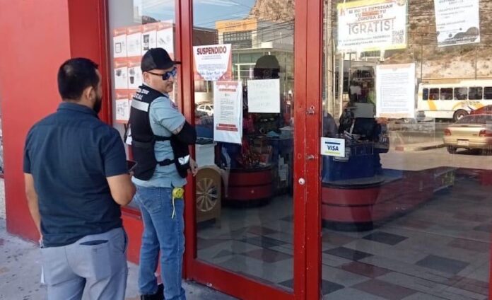#Guaymas Deja Protección Civil Guaymas custodia de sucursasles Waldo’s; personal de la dependencia local retiraron sellos, levantaron actas y entregaron los inmuebles a Protección Civil del Estado.