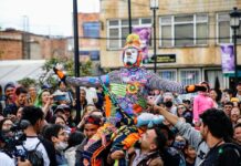 Karcocha, el arlequín urbano más famoso del mundo, llegará al Carnaval Guaymas 2026