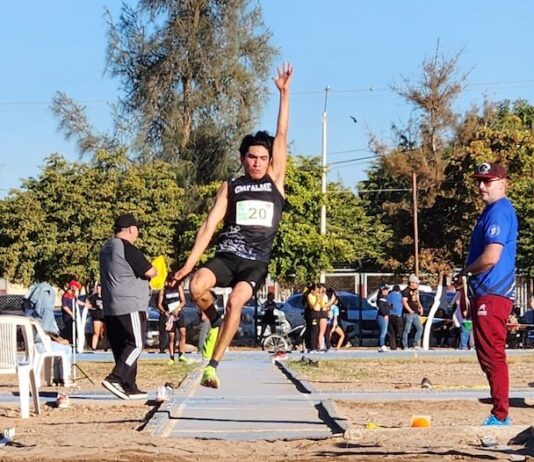 Primeros triunfos del CDAE