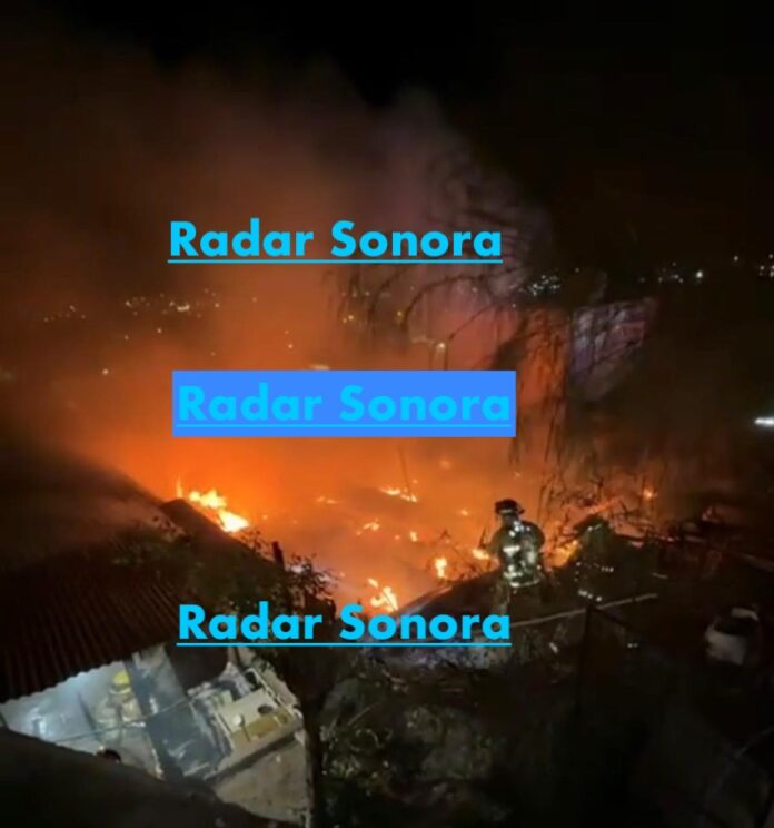 #Guaymas Identifican a hombre que murió calcinado al incendiarse su casa; rescatan a abuelita de 77 años que se hallaba pidiendo auxilio en una vivienda contigua.