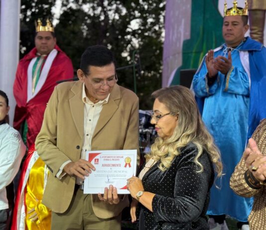 Ayuntamiento de Empalme organiza entrega de la Gran Rosca de Reyes a familias empalmenses