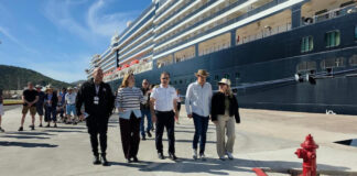 Recibe Ayuntamiento de Guaymas al crucero Zuiderdam