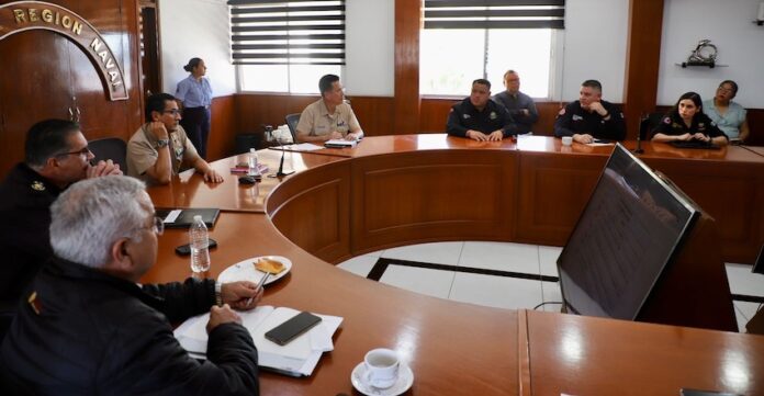 #Guaymas Celebran en Guaymas reunión de prevención de emergencias; coordinan aciones la Secretaría de Marina-Armada de México y Protección Civil Sonora.