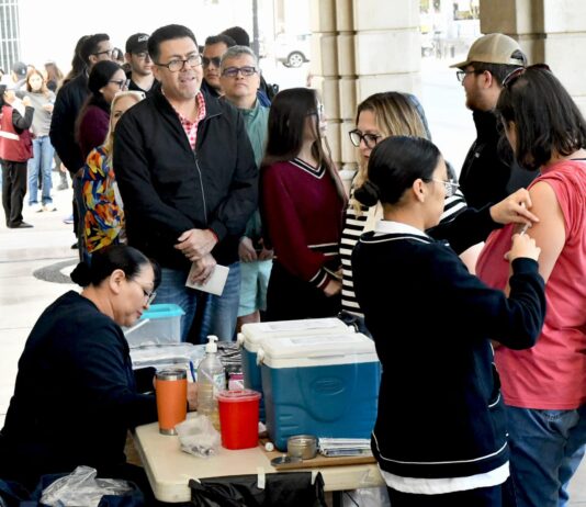 Continuarán en Palacio Municipal módulos de vacunación contra sarampión hasta viernes 20
