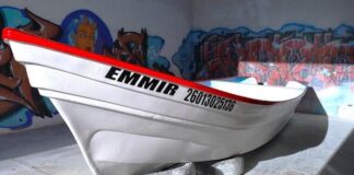 Entregan panga reparada número 15 a familia de pescadores