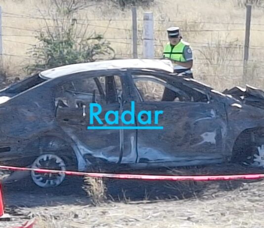 Muere mujer en volcamiento, al norte de Guaymas; hay tres heridos