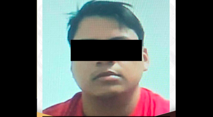 #PuertoPeñasco Detienen a conductor que atropelló y dio muerte a una mujer; tras el fuerte impacto, huyó del lugar, dejando abandonada a su víctima; hoy es acusado de homicidio culposo.