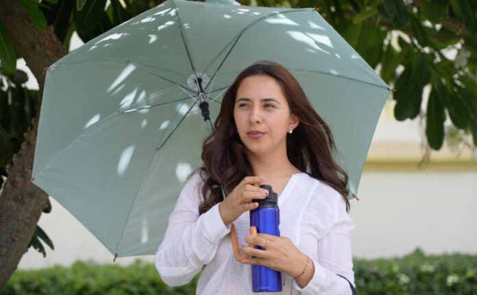 #Hermosillo Llaman a reforzar medidas preventivas ante temperaturas elevadas; exposición prolongada al calor puede provocar deshidratación, golpe de calor y quemaduras solares.