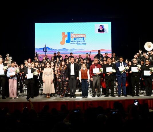 Reconocen Toño Astiazarán y Patty Ruibal talento juvenil en primer encuentro estatal de orquestas “Sonora Suena Unida”