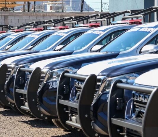 Entrega Gobierno Municipal 10 patrullas nuevas para fortalecer la seguridad en Guaymas