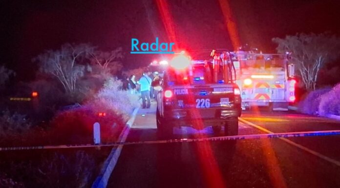 #Guaymas Mueren calcinadas 2 personas en impresionante accidente; lamentable accidente ocurrido en la carretera al Delfinario; se desconoce la identidad de las víctimas.