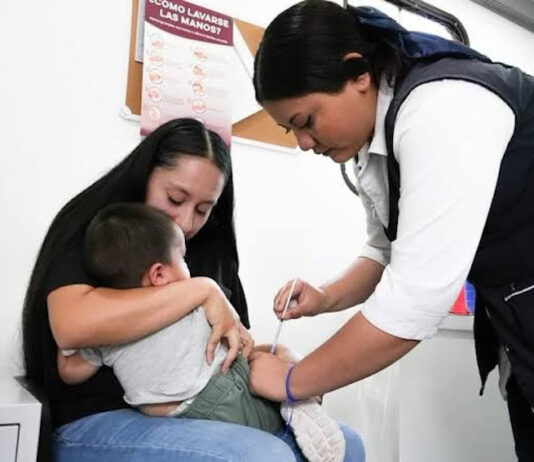 Mantienen control sanitario del sarampión con acciones de vacunación