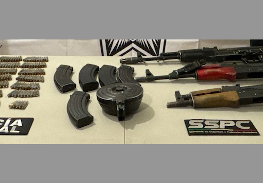 Aseguran tres armas largas, cartuchos y cargadores