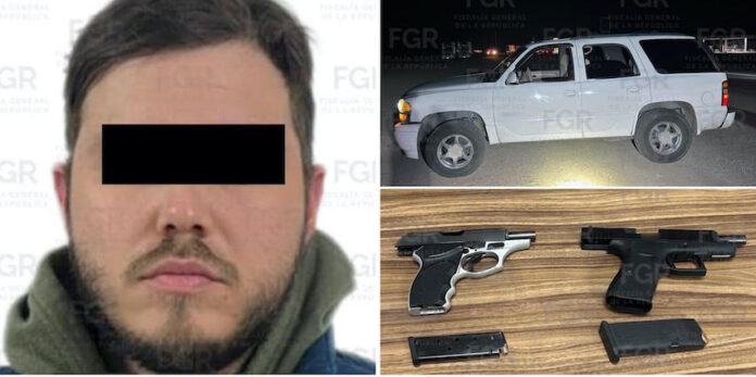 #SantaAna Viajaba con dos armas de fuego en su poder; fue detenido en Santa Ana, y vinculado a proceso por un Juez.