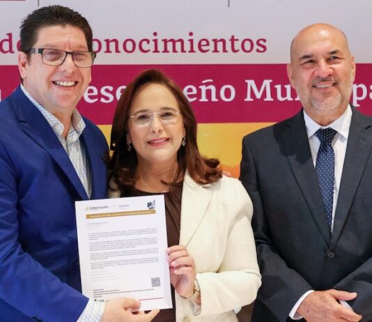 Recibe Ayuntamiento de Guaymas reconocimiento de la Guía Consultiva de Desempeño Municipal