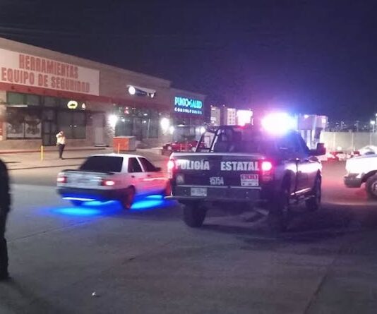 Dos personas heridas en ataque armado en el exterior de tienda Soriana, anoche