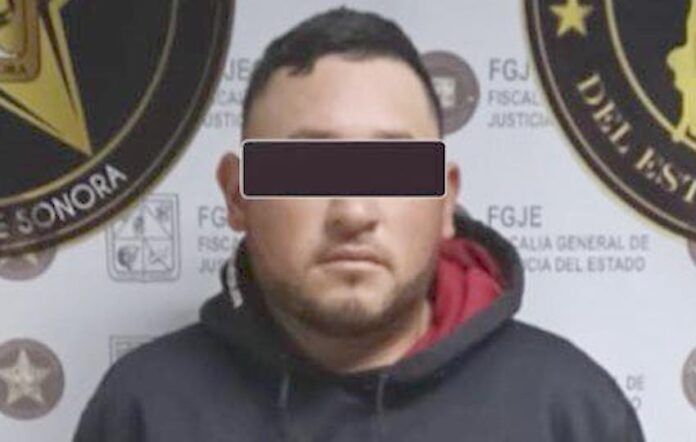 #Nogales Levantó a joven mujer, le dio muerte y luego abandonó su cuerpo en la carretera; Mauricio “N”, alias “El Pachu”, de 29 años, requerido por la Justicia de Michoacán fue capturado en Nogales; es acusado de feminicidio.