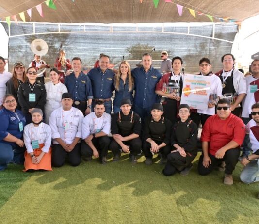 Celebra Toño Astiazarán consolidación de la Muestra Gastronómica de San Pedro