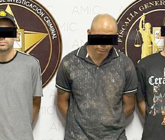 Detienen en cateo a tres sujetos y aseguran droga