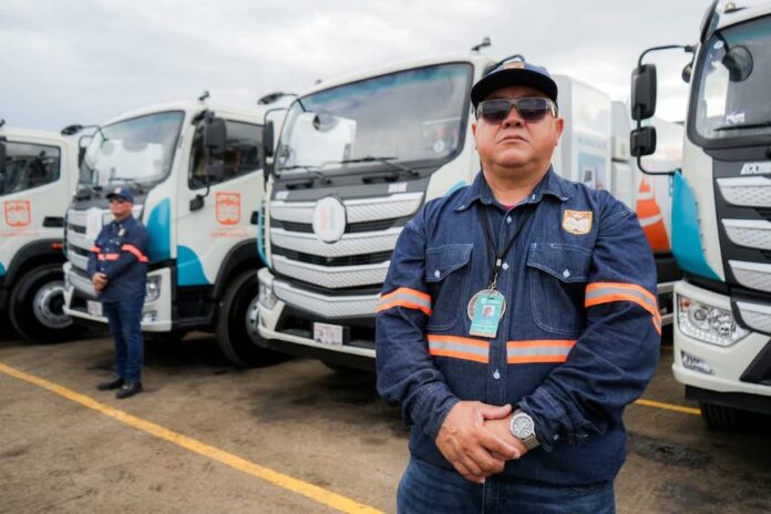 #Hermosillo Otorgará Ayuntamiento de Hermosillo servicio normal de recolección de basura el lunes 16 de marzo; aunque es día inhábil, el personal retirará los desperdicios en las rutas y horarios habituales.