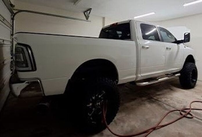 Aseguran droga y vehículo en medio de un cateo judicial; operativo conjunto llevado a cabo en Caborca, Sonora; no hay detenidos.