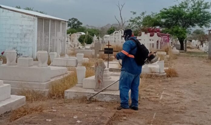 Realiza Gobierno de Hermosillo limpieza en panteones con motivo del 10 de mayo; el Ayuntamiento de Hermosillo se prepara para una de las fechas más importantes del año en la que se reciben visitantes.