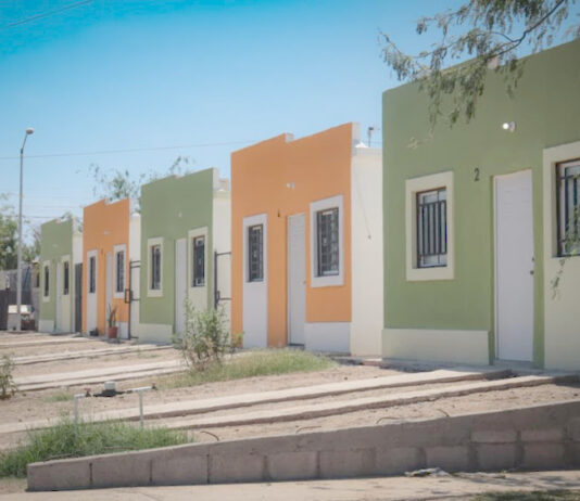 Consolida Gobierno de Sonora vivienda accesible para familias empalmenses