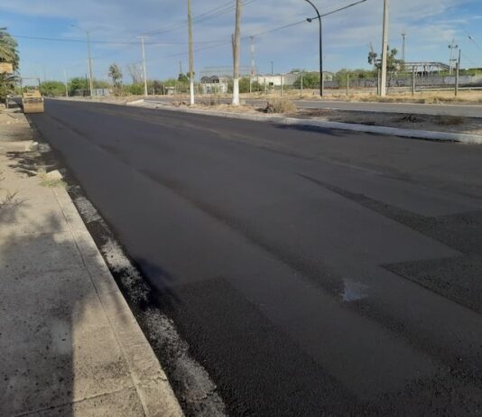 Trabajan en recarpeteo en el bulevar 16 de Septiembre