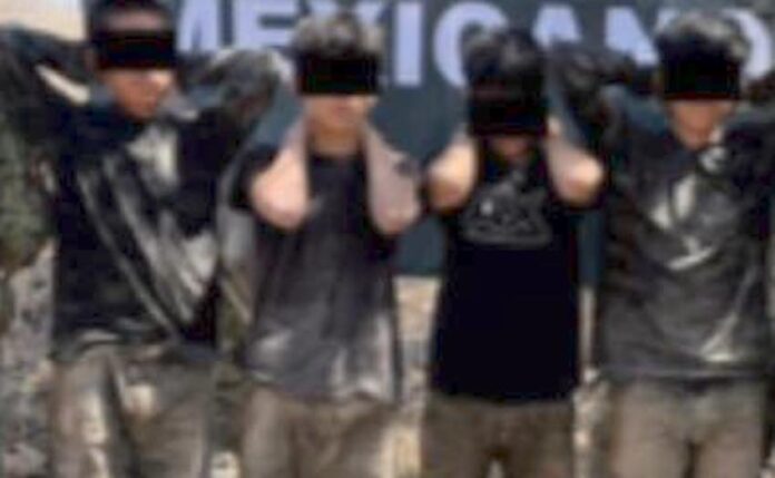 Tres menores de edad, integrantes de grupo armado, enfrentaron al Ejército; también fue asegurado un adulto; se aseguró armamento de alto poder, equipo táctico y municiones.