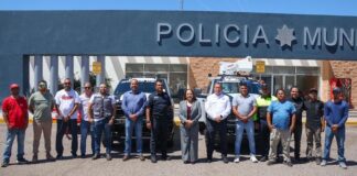 Entrega doctora Karla Córdova González unidades para balizamiento a la Dirección de Seguridad Pública y Tránsito Municipal