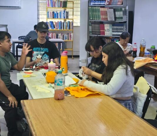 Fomentan la cultura del agua mediante taller de títeres como parte de la convocatoria “Jóvenes H: Salvemos el Agua”