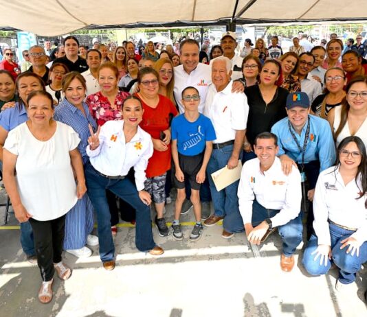 Apoya Toño Astiazarán con jornada de descacharre y salud a familias de la colonia Las Villas