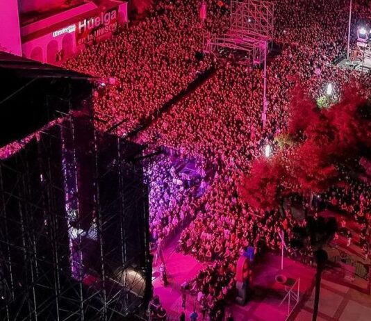 Laten más de 55 mil personas en los tres principales foros de Fiestas del Pitic 2026; 40 mil con Molotov y el TRI