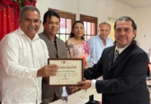 Celebra Ayuntamiento de Empalme a maestros por su día