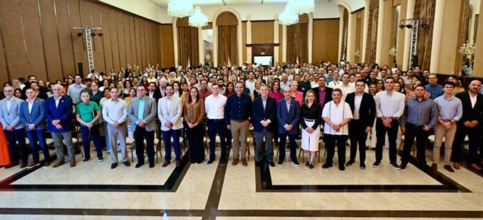Fortalece Toño Astiazarán participación ciudadana con nuevo programa “Si Participas, CRECES”; involucra a organizaciones civiles, sector empresarial, instituciones académicas, sociedad y gobierno en diversos temas de interés para las familias.